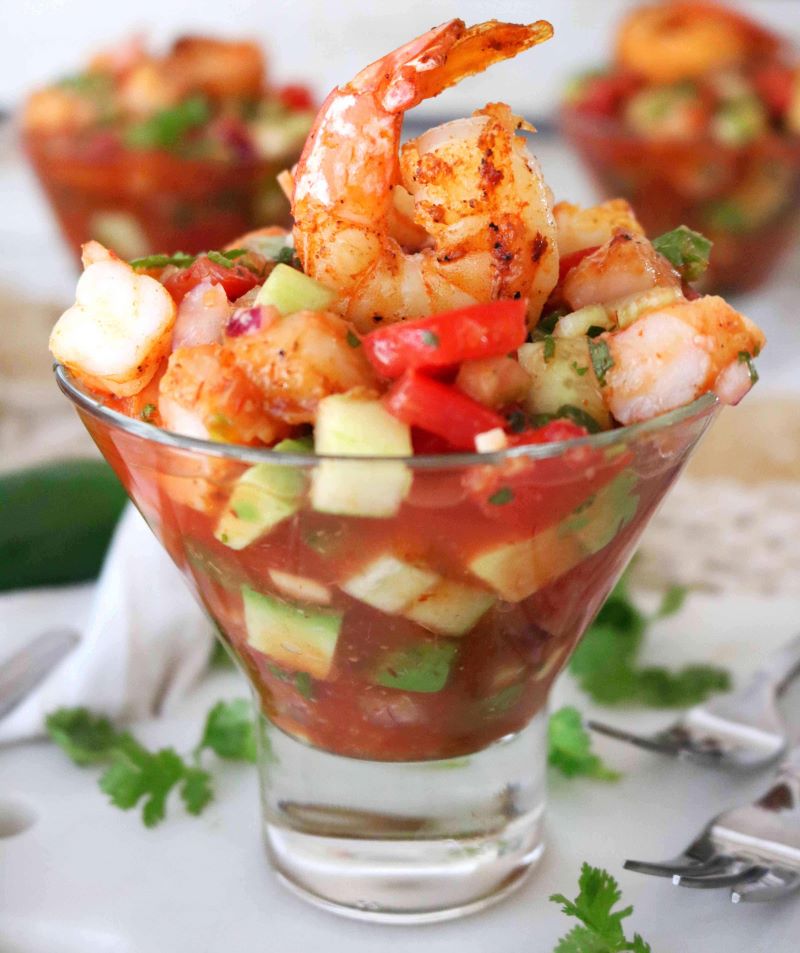 Mexican-Shrimp-Cocktail-Prep-21